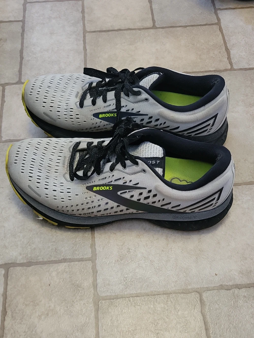 Brooks Ghost 13 Running Shoes